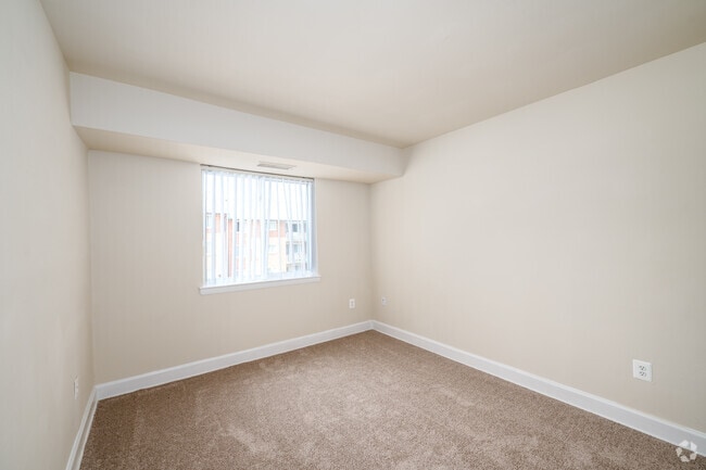 2BR, 1BA – 828SF - Bedroom