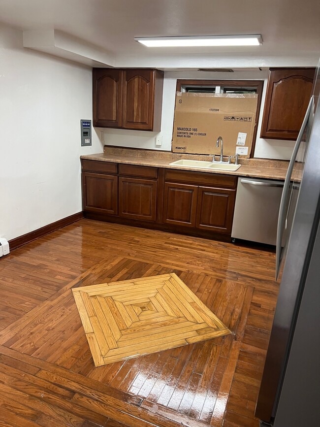 Photo - 212-304 Rano Blvd