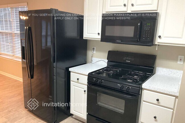 Photo - 1533 Milford Pl SW