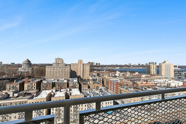 Photo - 100 La Salle St Unit 19H