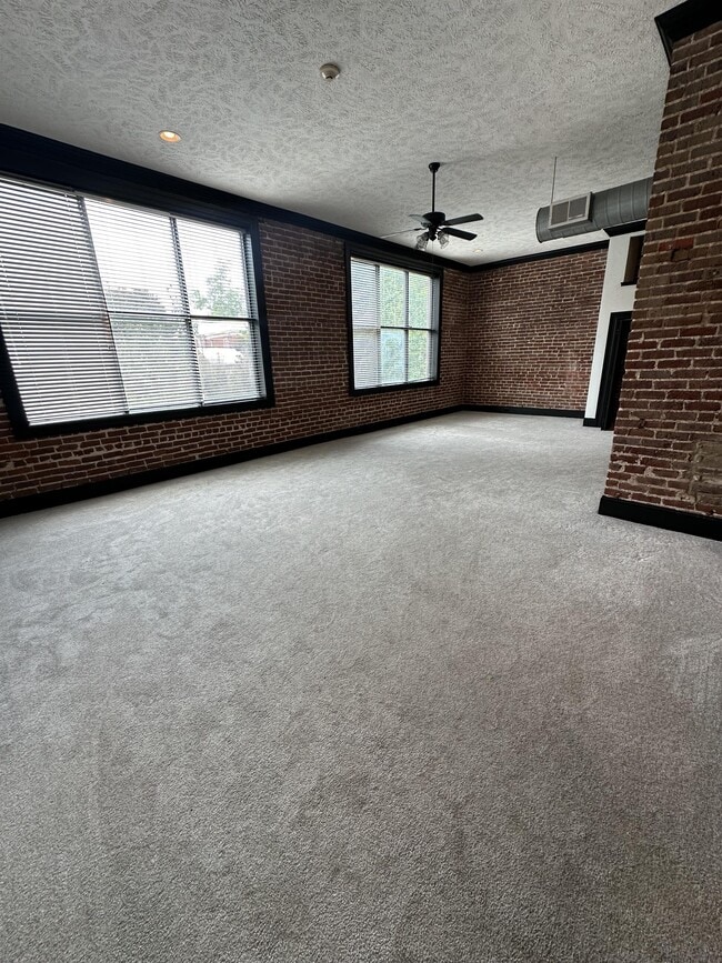 Photo - 217 E Deaderick St