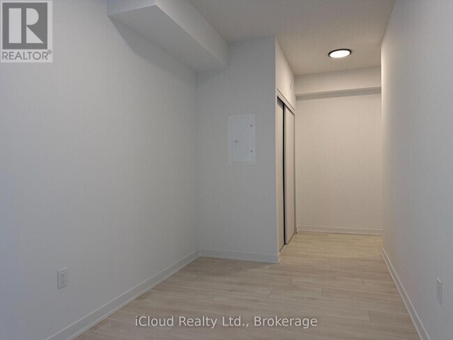 Photo - 4878 Powers Cmn Unit 211