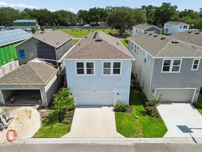 Photo - 2021 Amelia Bay Pl