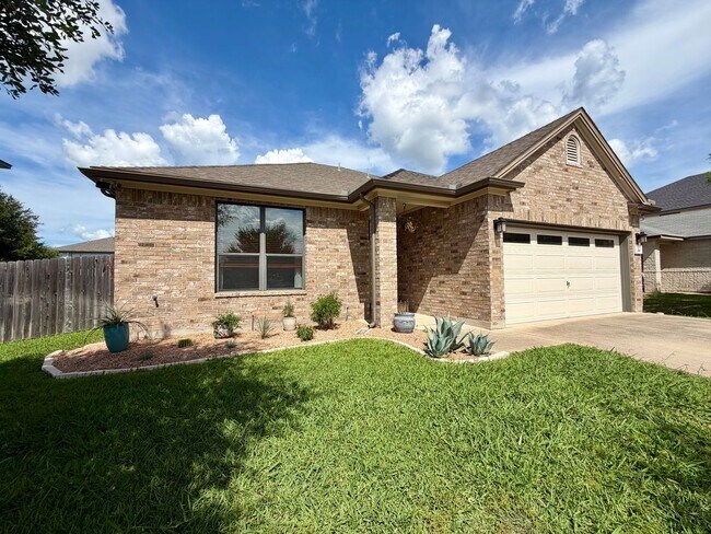 Photo - 206 Briarwood Dr