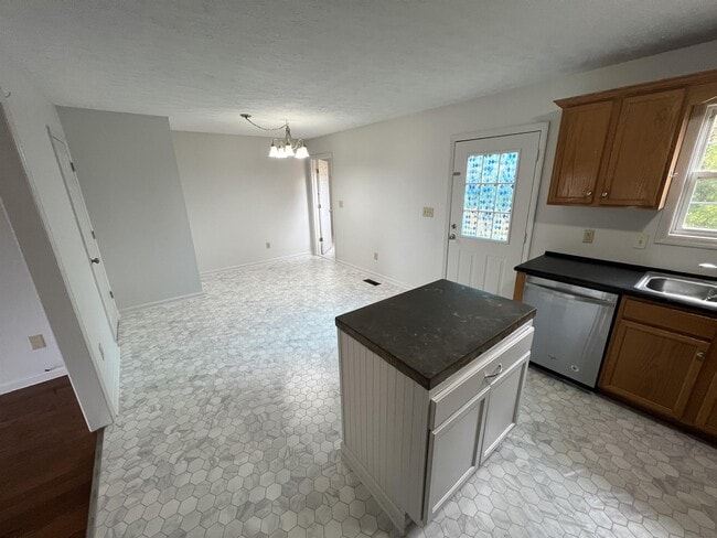 Photo - 2920 Sams Ct