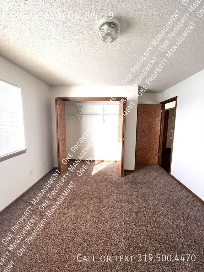 Building Photo - 136 Jacolyn Dr SW Unit 9