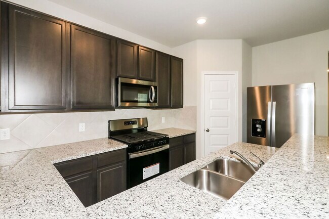 Photo - 5107 Shelby Katherine Dr