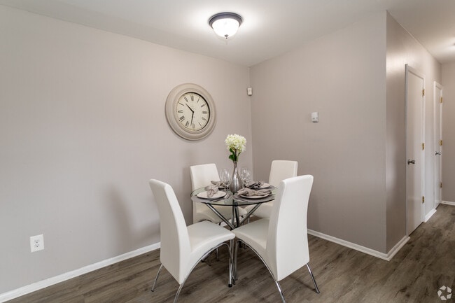 Photo - Liberty Square Apartments