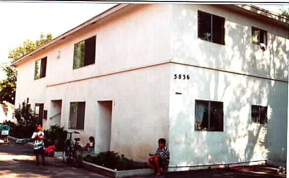 Photo - 5836 Kingman Ave