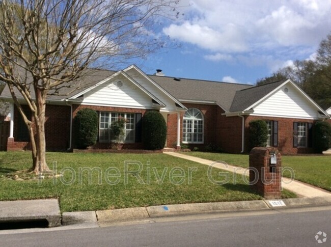 Building Photo - 1912 Pinebrake Ln Rental