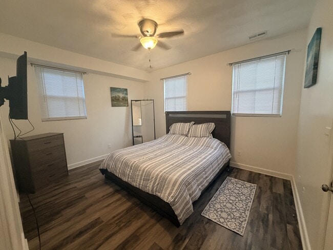 Photo - 310 Elm Ave