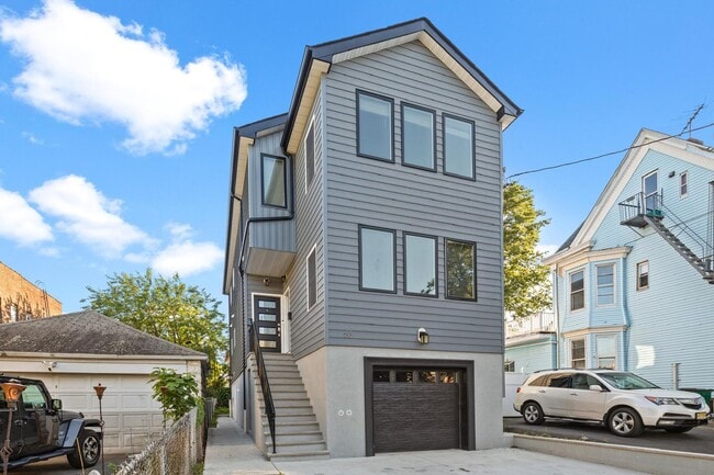 Front View-Unit B - 68 W 52nd St Apartments Unit B