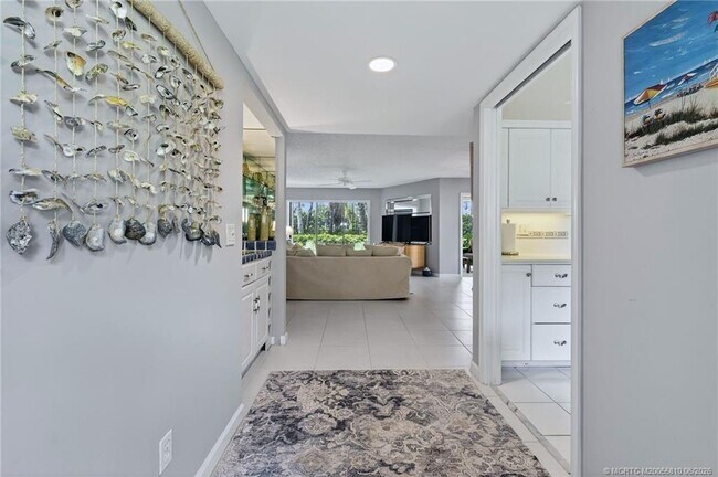 Photo - 5152 SE Club Way Unit 104