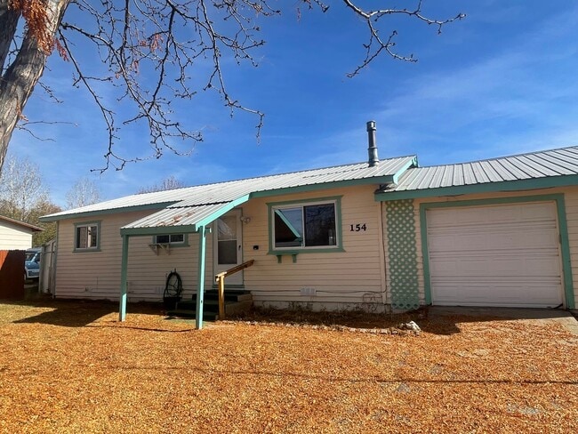 Photo - Three Bedroom Bayfield House with Large Fenced Backyard