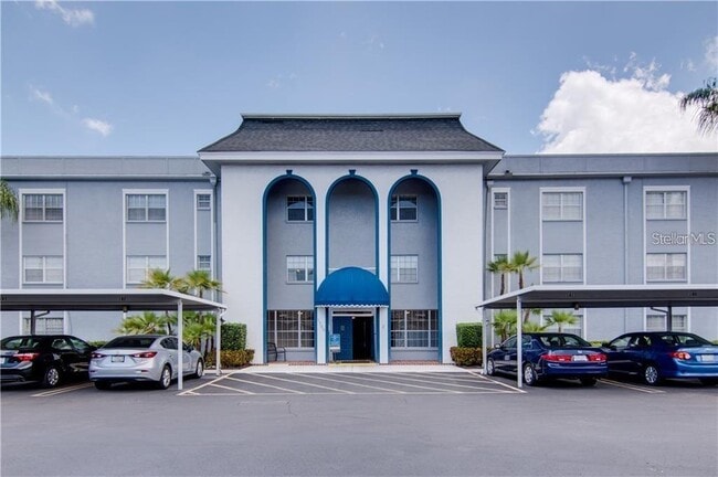 Building Photo - 1706 Belleair Forest Dr Unit 140