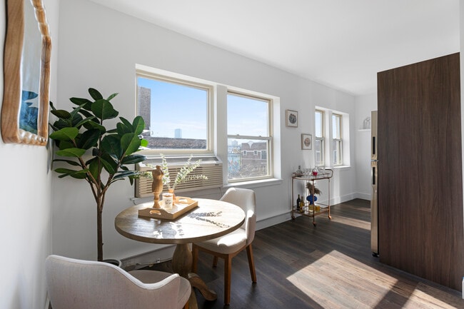 Photo - 1553 W Hollywood Ave Unidad 314