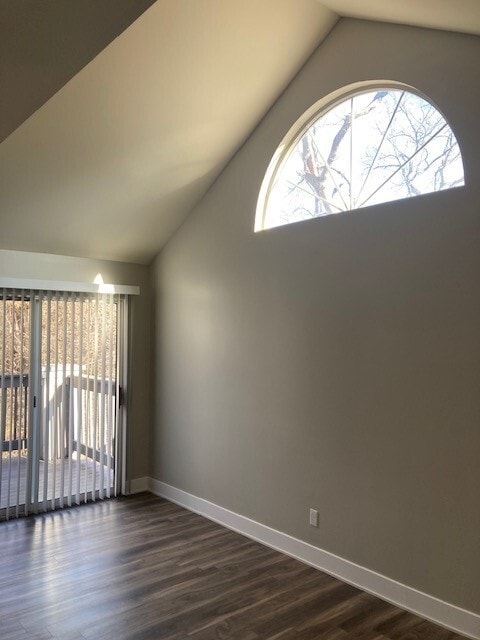 Cambridge Living Room with Sunburst Window