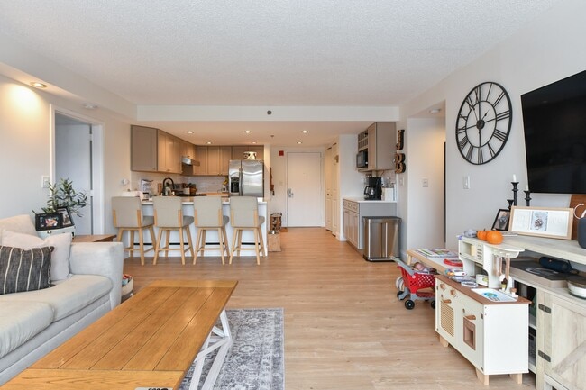 Photo - 700 1st St Unit 11R