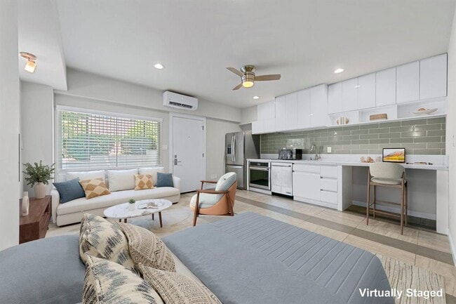 Photo - 3110 Red River St Unidad B115