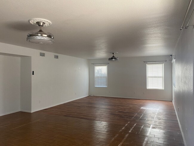 Photo - 5028 W Hurston Dr