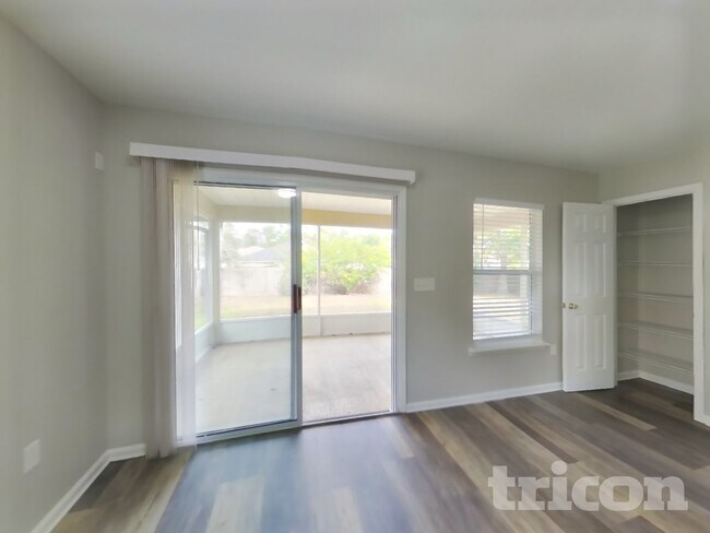 Photo - 76383 Timbercreek Blvd