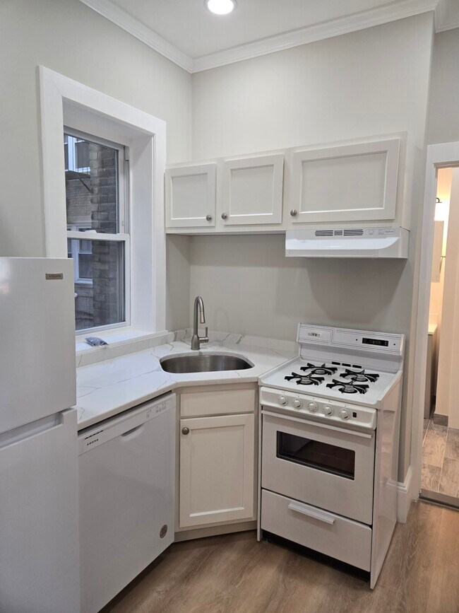 Building Photo - 65 Park Dr Rental