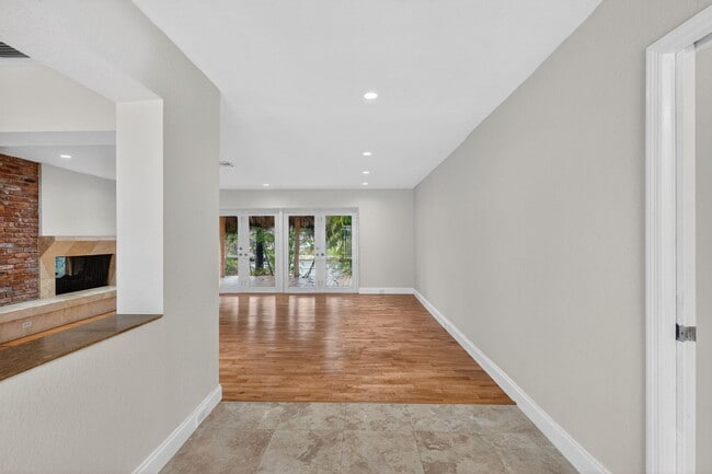 Photo - 2213 NE 16th St