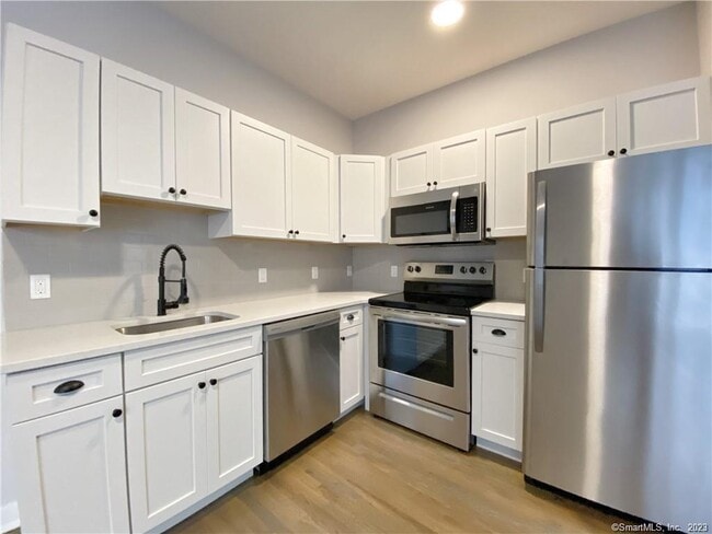 Photo - 4 Berkeley St Apartment Unit 6