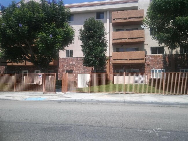 Photo - 14129 Adoree St Apartamento