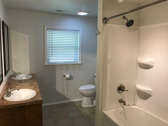 Photo - Country living close to town -814 CR 450