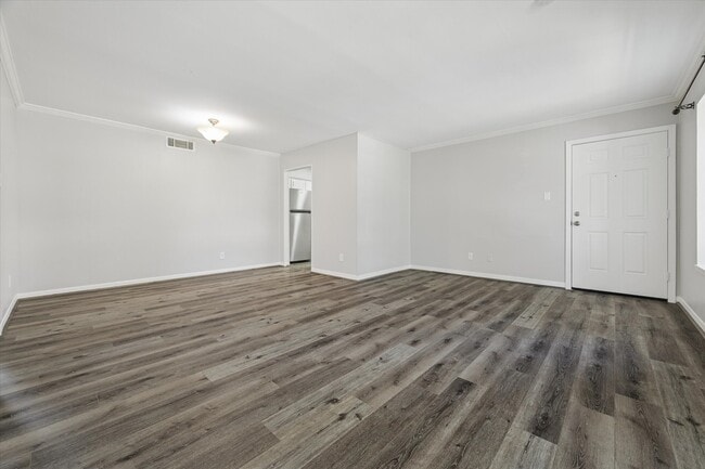 Photo - 9031 Gaylord Dr Unidad 136