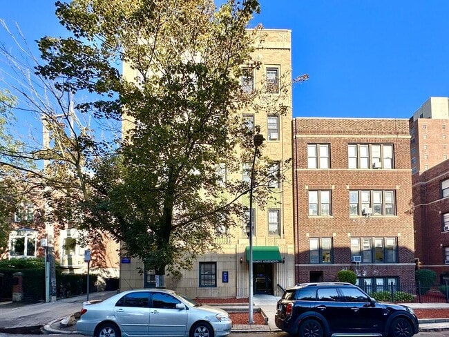 Building Photo - 3836 N Fremont St