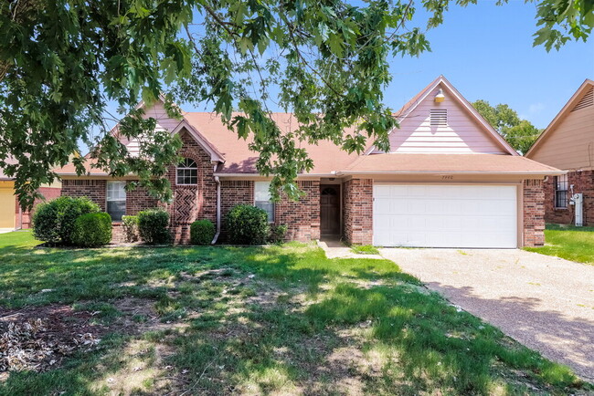 Photo - 7446 Northwind Cove House