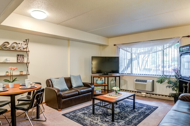 Photo - Meridian on College Avenue