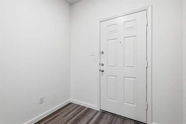 Photo - 2106 Mdw Pk Dr