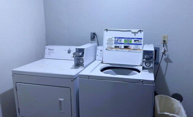 Photo - Motel 6- East Side Unit Double Queen Room