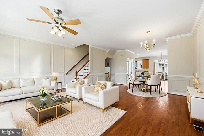 Photo - 743 Collington Ct