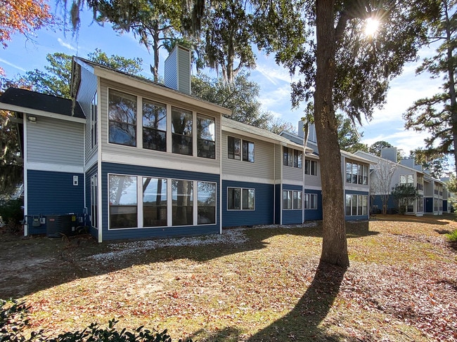 West Wind Landing Apartments & Townhomes