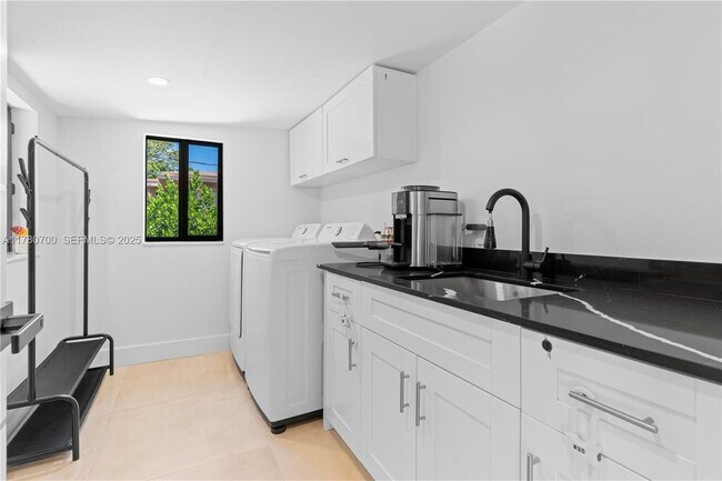 Photo - 281 NE 48th Terrace