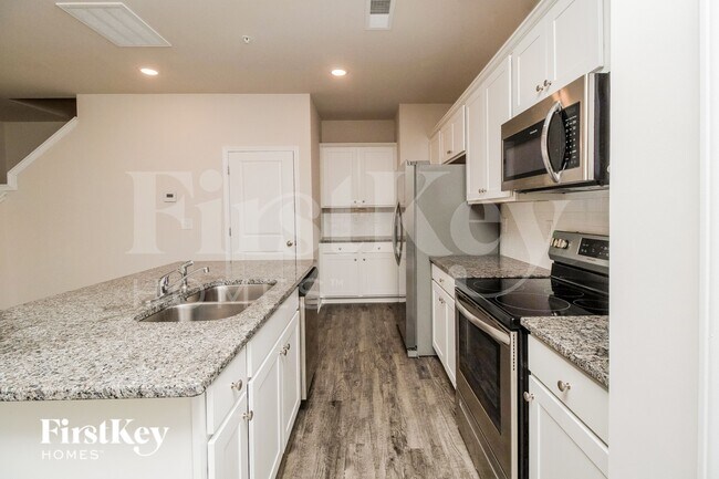 Photo - 2080 Cypress Village Dr NW