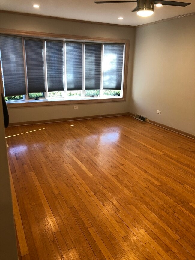 2004 Milton Ave