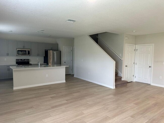 Photo - 2036 Marigold Aly