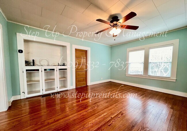 Photo - Cozy Downtown 2 Bedroom Bungalow in the Heart of Sonora!
