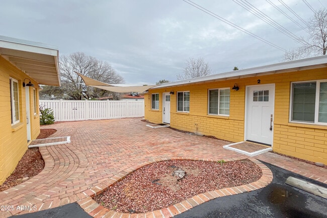 Photo - 1219 S Farmer Ave Unit 2