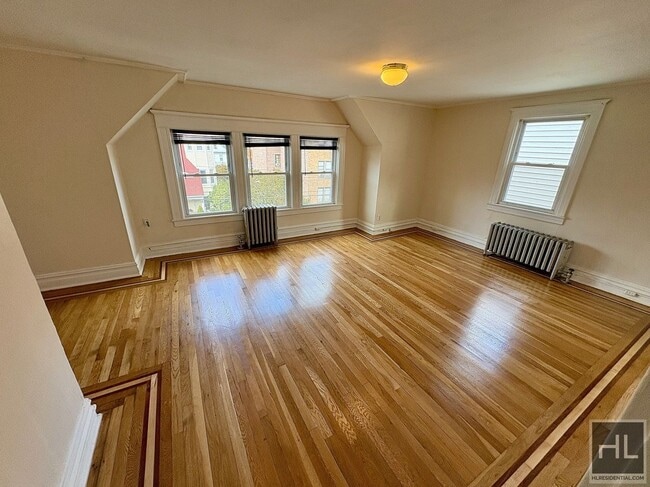 Photo - Carroll St, YONKERS Unit 3