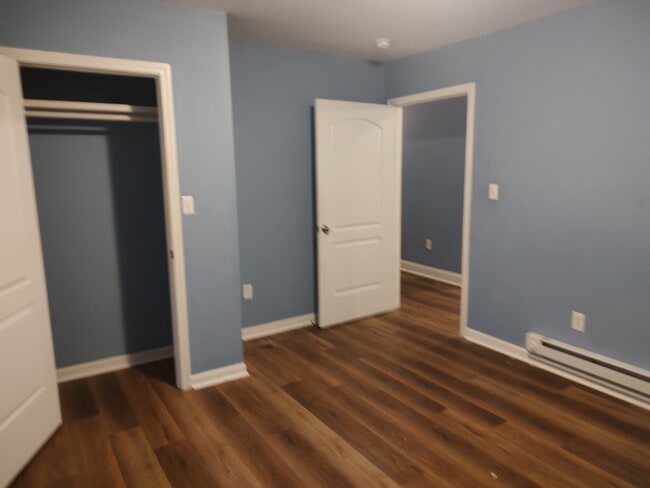 Building Photo - 830 Schmitt Rd Rental