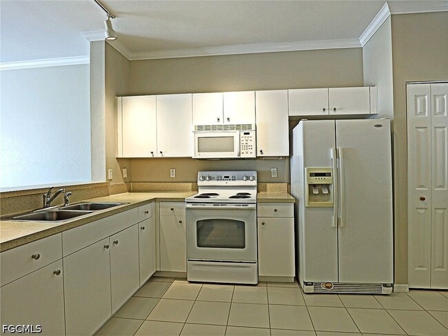 Photo - 3647 Pine Oak Cir