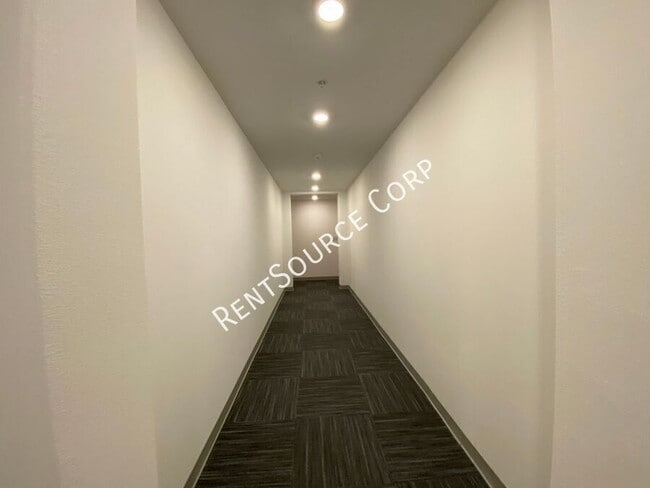 Photo - 26955 W Prospector Rd Unit #305