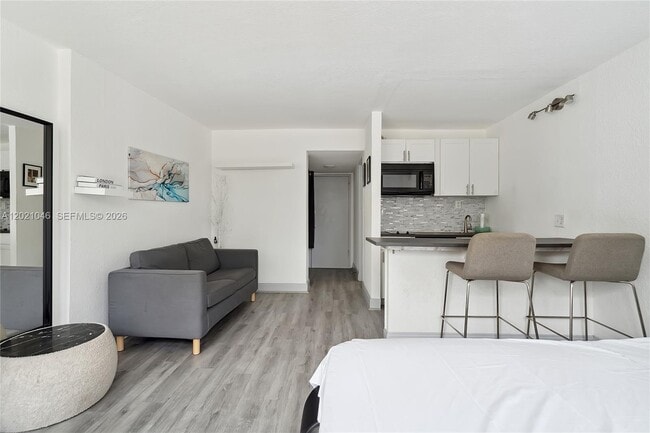 Photo - 6484 Indian Creek Dr Unit 109