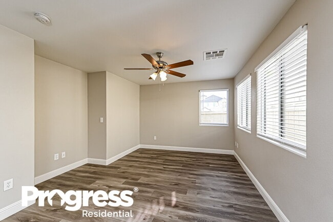 Photo - 5677 Bonds Flat St